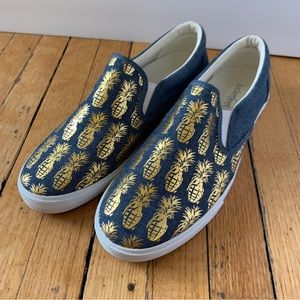 Bucketfeet Pineapple Grenade Slip Ons Size 10